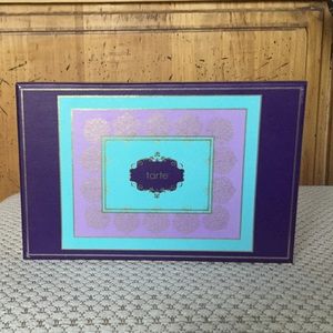 Tarte away oui go palette