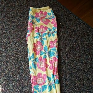 LulaRoe one size regular leggings