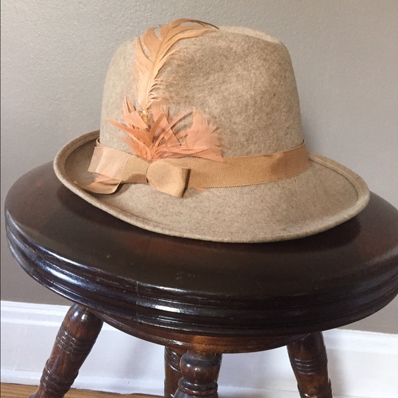 Vintage tan fedora hat