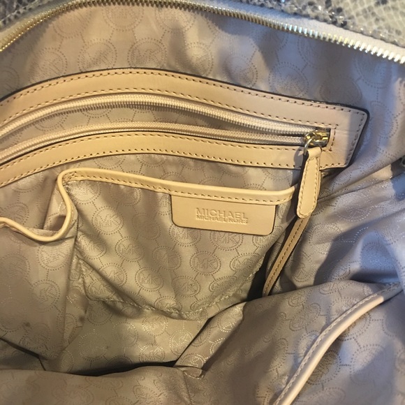 Michael Kors Python tote - Picture 4 of 4