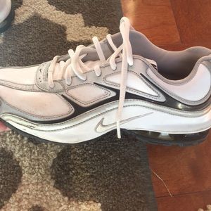 Nike Reax sneakers