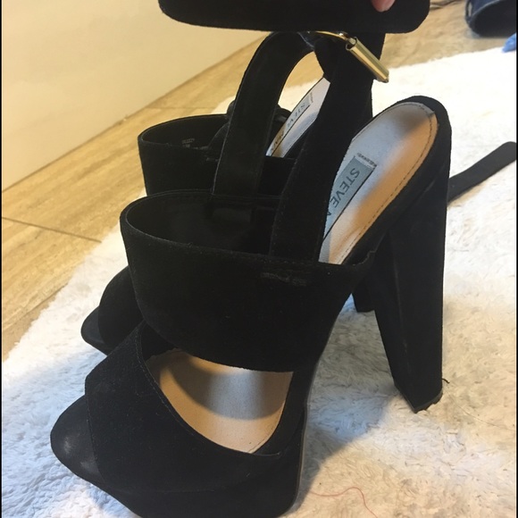 Black Steve Madden Strappy Heels - Picture 1 of 4