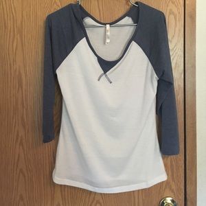 Quarter sleeve baseball t-shirt