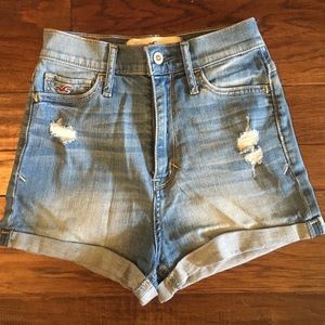 High waisted Hollister shorts