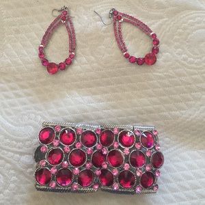Bracelet and earrings