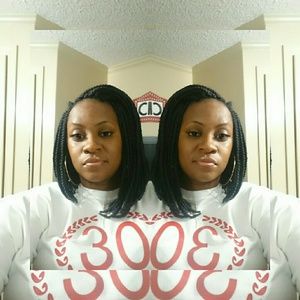 Meet your Posher, Courtney