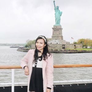 Meet your Posher, Amira