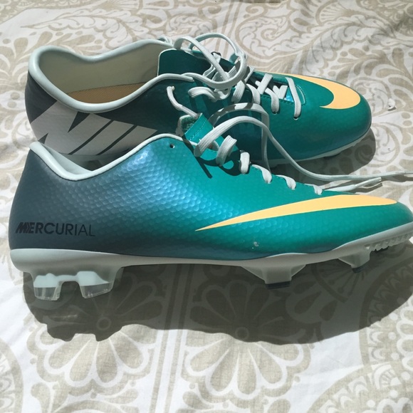 BRAND NEW mercurial Nike woman's cleats