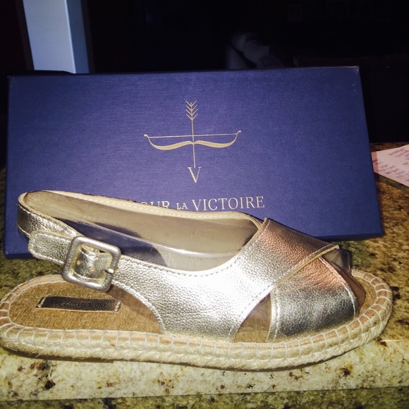 Pour La Victoire Olivia espadrille size 7.5