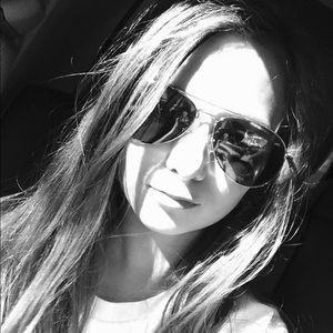 Meet your Posher, Maia