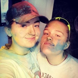 Meet your Posher, Chloe