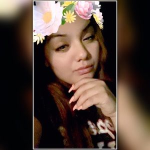 Meet your Posher, Eva