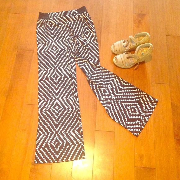 🛍 2 for $20 Black and white Palazzo pants - Picture 1 of 4