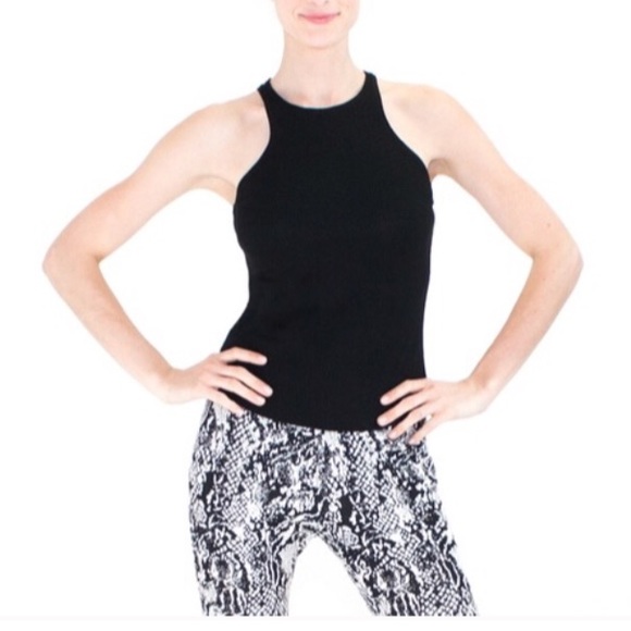 Closet Favorite • Basic Ribbed Black Tank Top - Picture 2 of 4