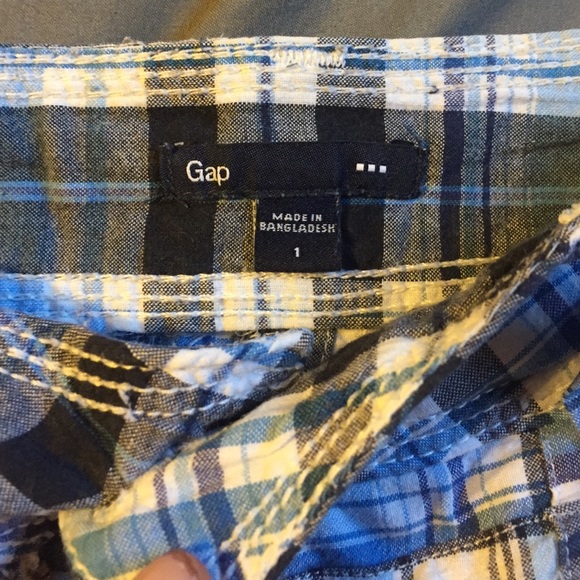 GAP shorts size 1 - Picture 3 of 3