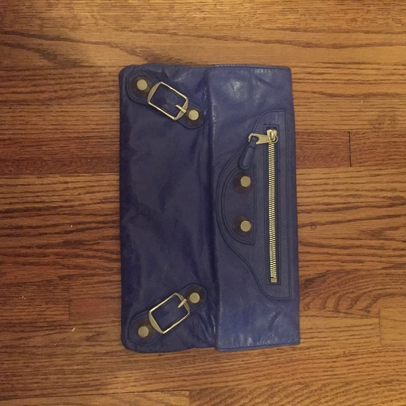 Balenciaga / Vuitton Trade