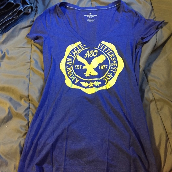 Blue American eagle medium v neck shirt