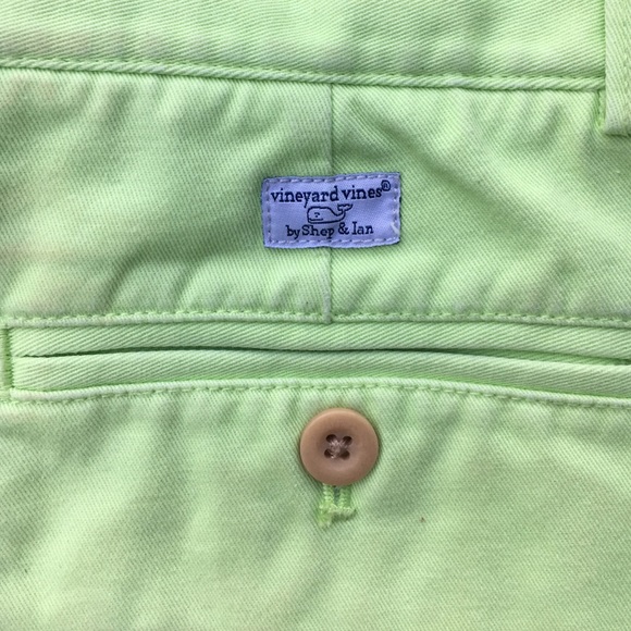 Men's Vineyard Vines Shorts - Picture 3 of 3