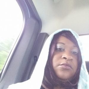 Meet your Posher, Niki