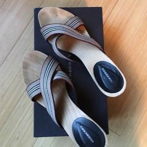 Authentic Burberry Criss Cross Heels