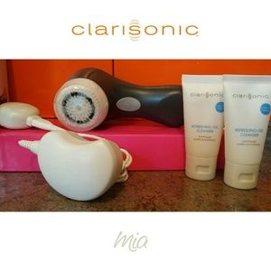 Clarisonic mia 1 + cleanser trial size