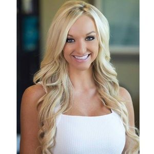 Meet your Posher, Ashley