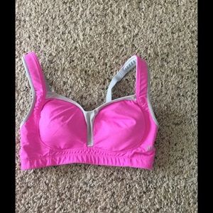 Lululemon ta ta tamer 32D