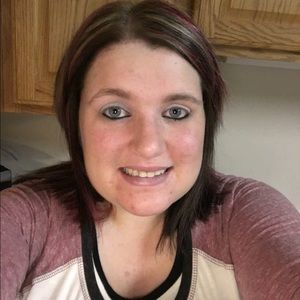 Meet your Posher, Cortney