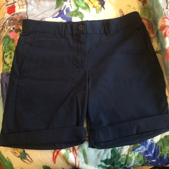 Boyfriend roll up khakis by gap navy shorts