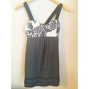 Lululemon tank