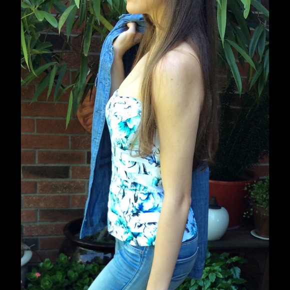 White House Black Market Bustier - Picture 3 of 5