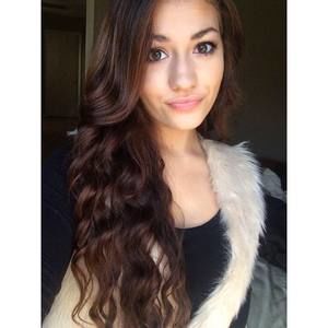 Meet your Posher, Emily