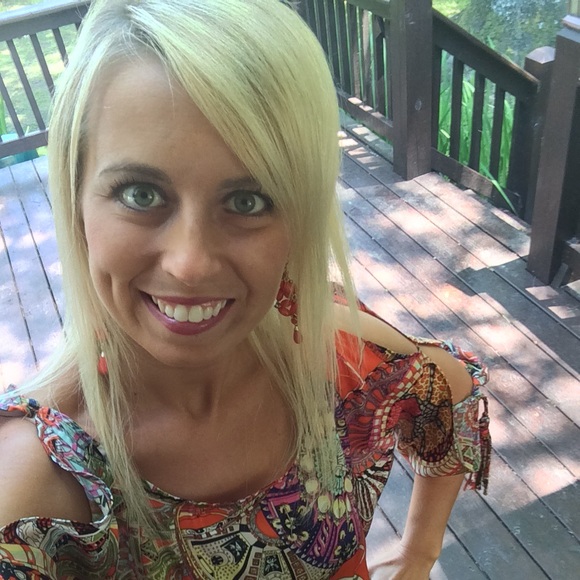 Meet your Posher, Brittany - Picture 1 of 1