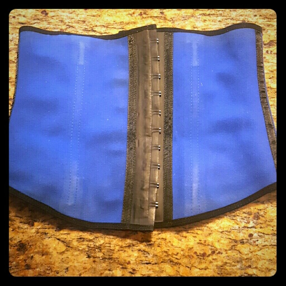 Short Gym Corset