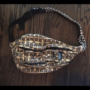 Kavu rope sling bag