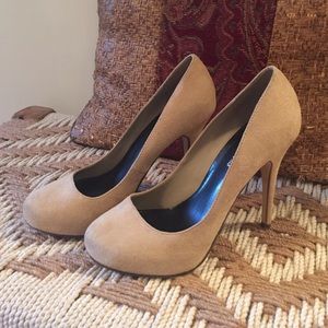 💄💋 Michael Antonio Love Me Suede Pump