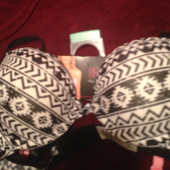 Push up bras - Picture 2 of 3