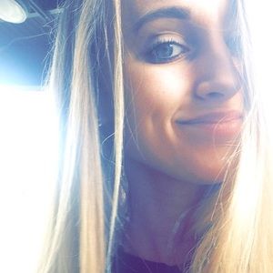 Meet your Posher, Brittni