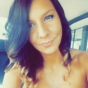 Meet your Posher, Ally