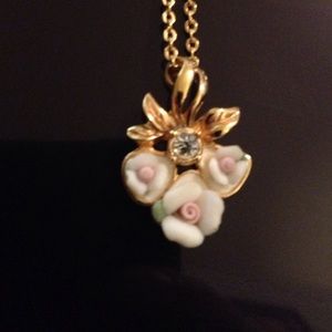 Gold necklace and earring set