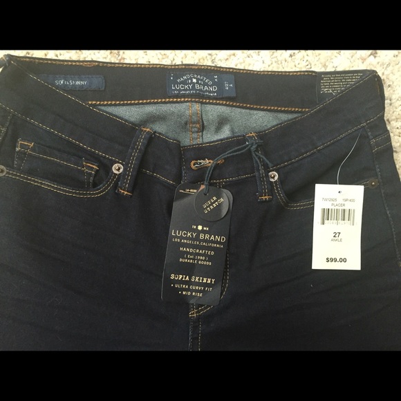 🎉SOLD on Evay🎉Lucky Sophia Skinny Ankle Jean