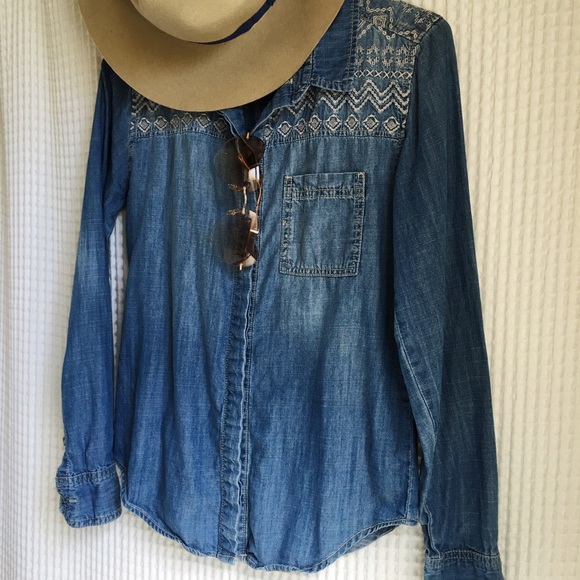 Urban Outfitters Jean button up with pattern