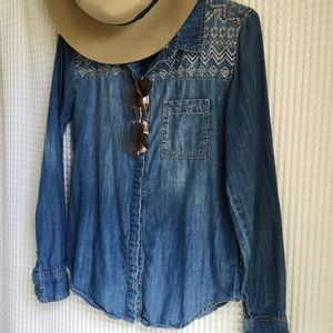 Urban Outfitters Jean button up with pattern