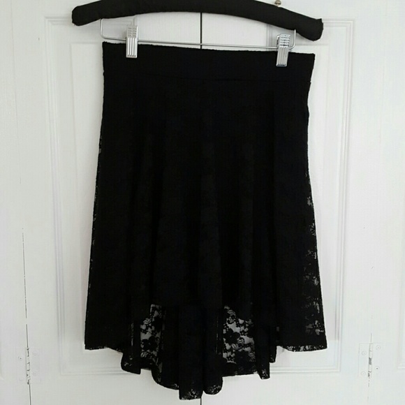 H & M high-low lace skate skirt - Picture 1 of 4