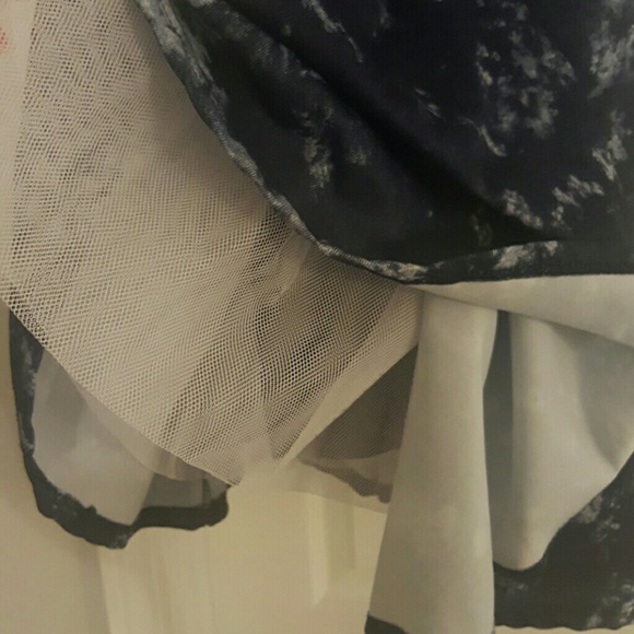 DRESS - Picture 3 of 4