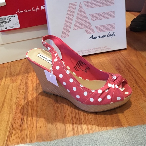 American Eagle Wedges