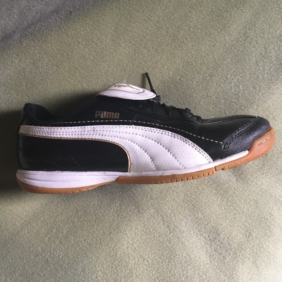 Puma indoor athletic shoes - Picture 4 of 4