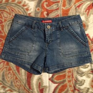 Denim shorts by Unionbay