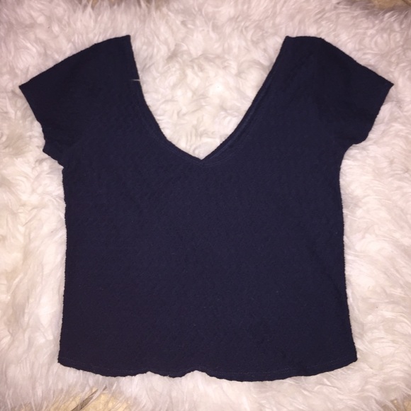 Hollister Crop Tee - Picture 1 of 3