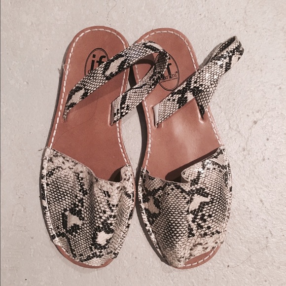 🐍 Espadrilles - Picture 1 of 1